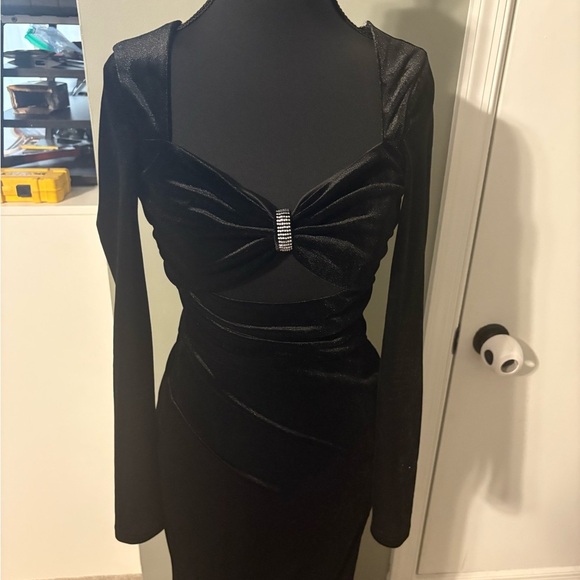 Lulus Hollywood Heyday Black Velvet Long Sleeve Mermaid Maxi Dress Size XS - Picture 4 of 7